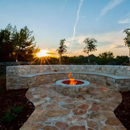 Luxury Nature With Heated Private Pool, Sauna & Fire Pit, A Short Walk To The *