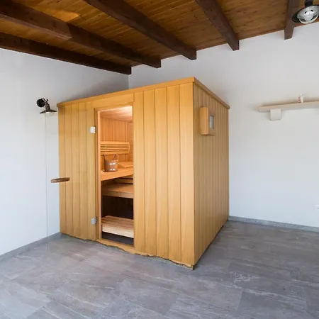 Luxury Nature With Heated Private Pool, Sauna & Fire Pit, A Short Walk To The ミルナ