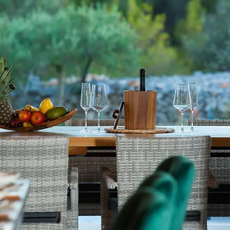 Luxury Nature With Heated Private Pool, Sauna & Fire Pit, A Short Walk To The Vila *