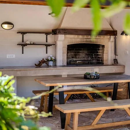 Luxury Nature With Heated Private Pool, Sauna & Fire Pit, A Short Walk To The