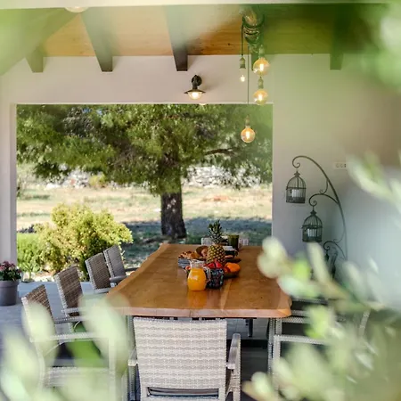 Vila Luxury Nature With Heated Private Pool, Sauna & Fire Pit, A Short Walk To The