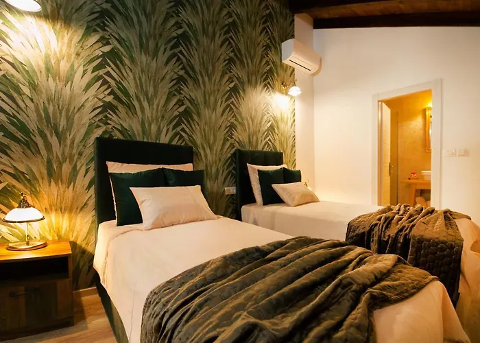 Luxury Nature With Heated Private Pool, Sauna & Fire Pit, A Short Walk To The *