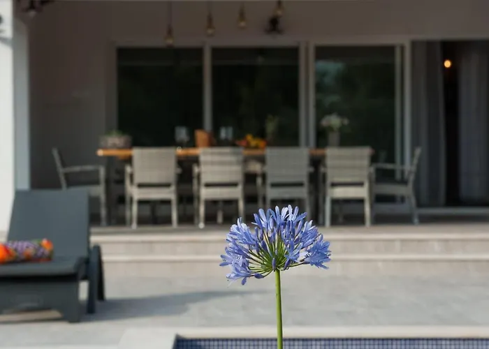 Villa Luxury Nature With Heated Private Pool, Sauna & Fire Pit, A Short Walk To The