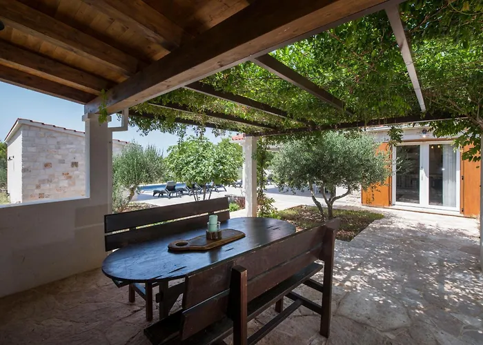 Luxury Nature With Heated Private Pool, Sauna & Fire Pit, A Short Walk To The